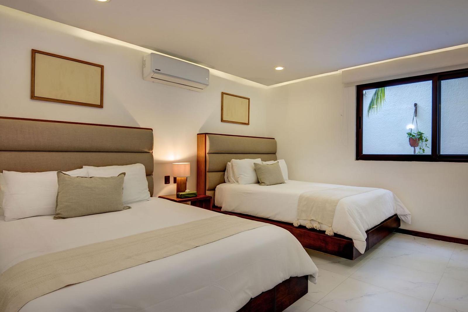 Sixteen Bedrooms In Pousada