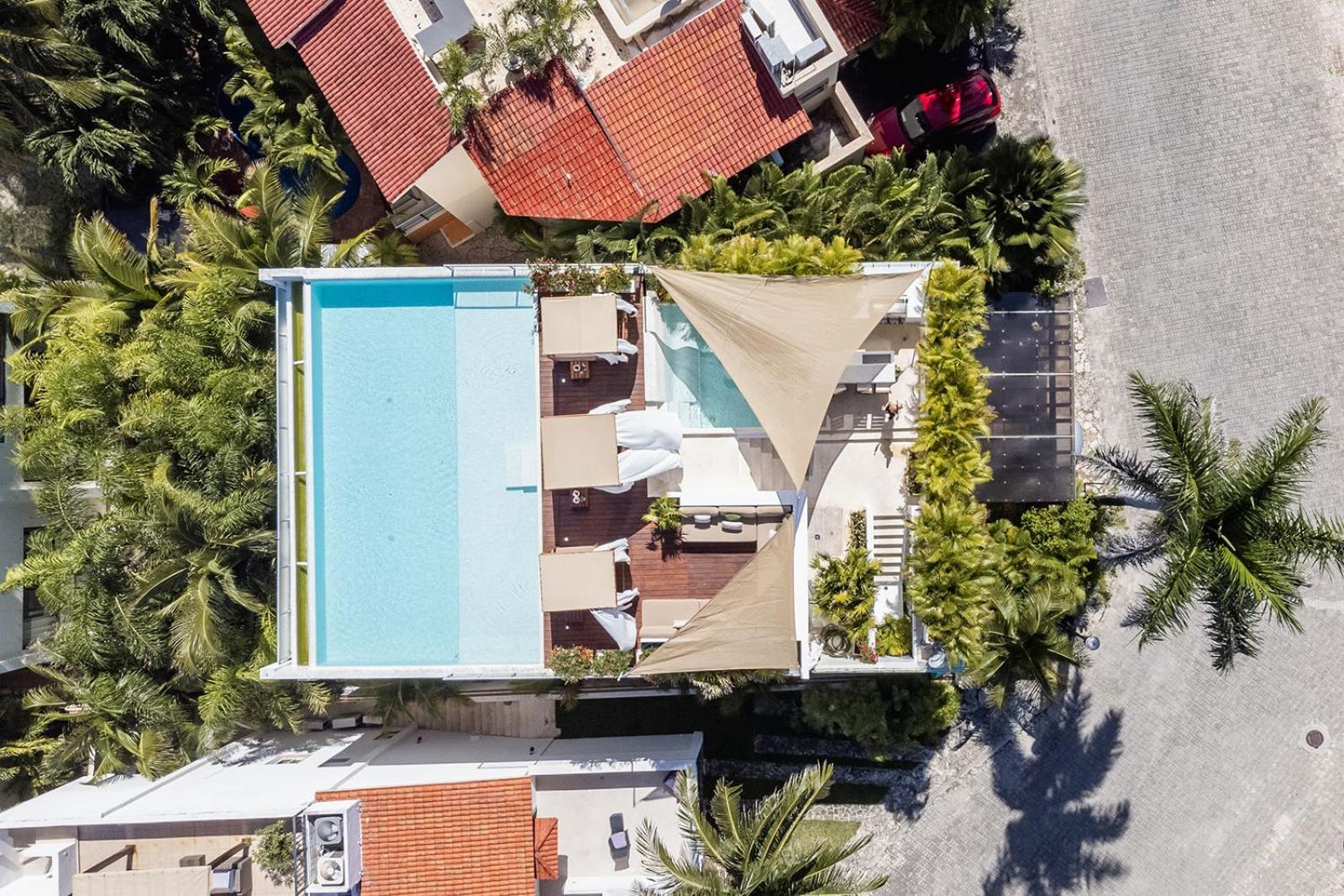 Sixteen Bedrooms In Pousada *