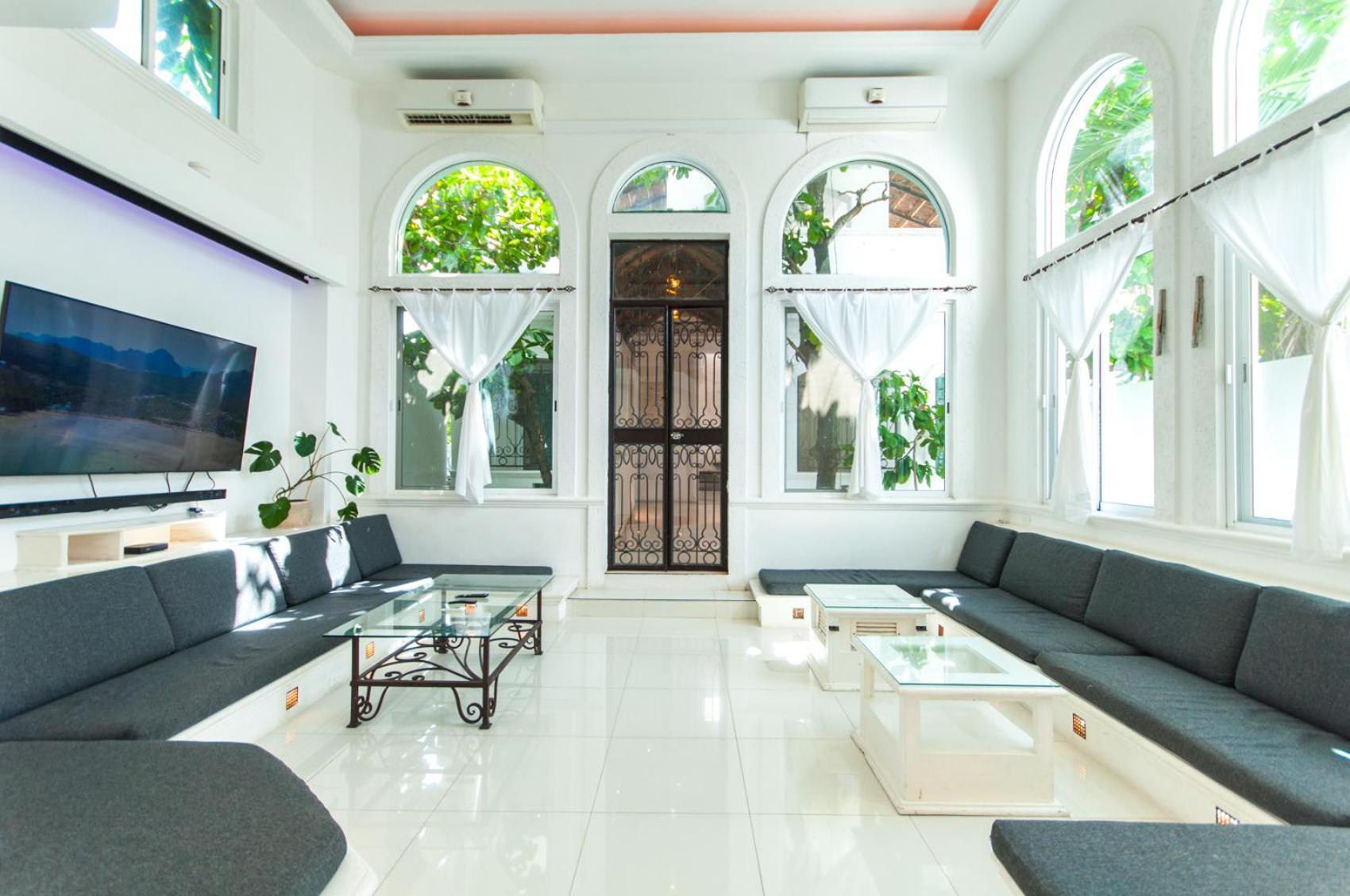 Mansion Mauresque Villa *
