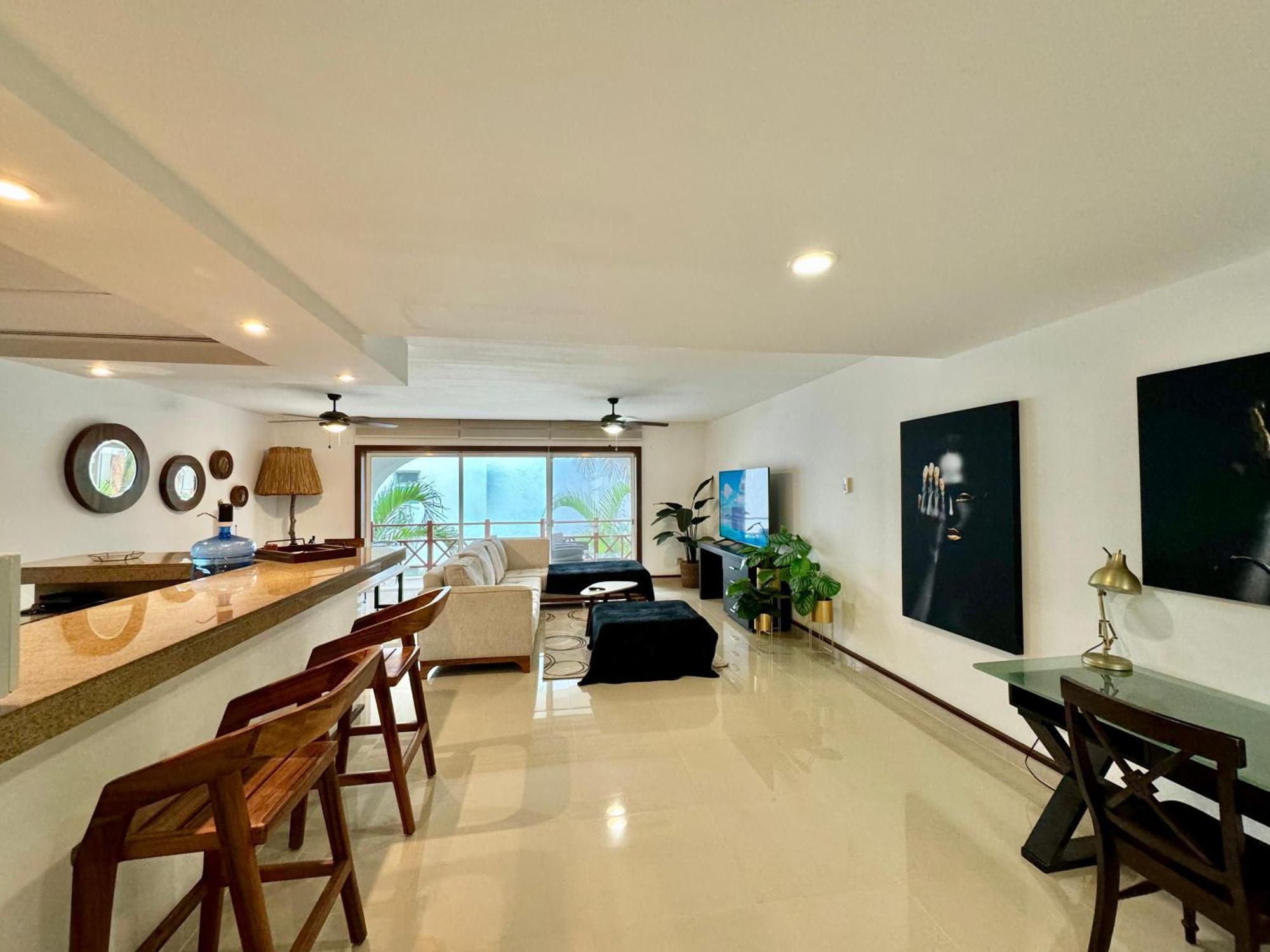 Căn hộ 3 Bedroom Heart Playa! *