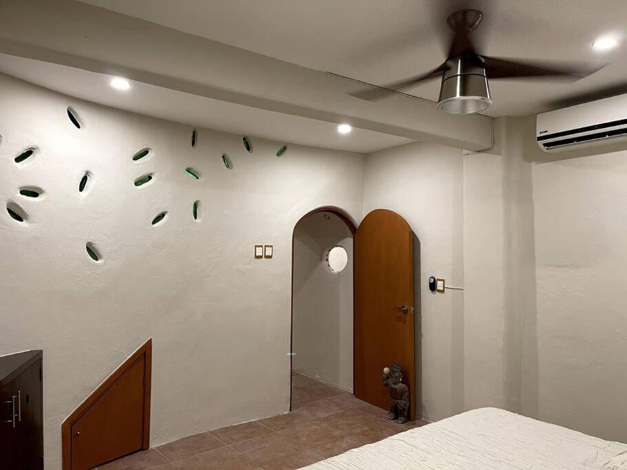 Apartment Jungle Meets Modern On 5th Avenue *
