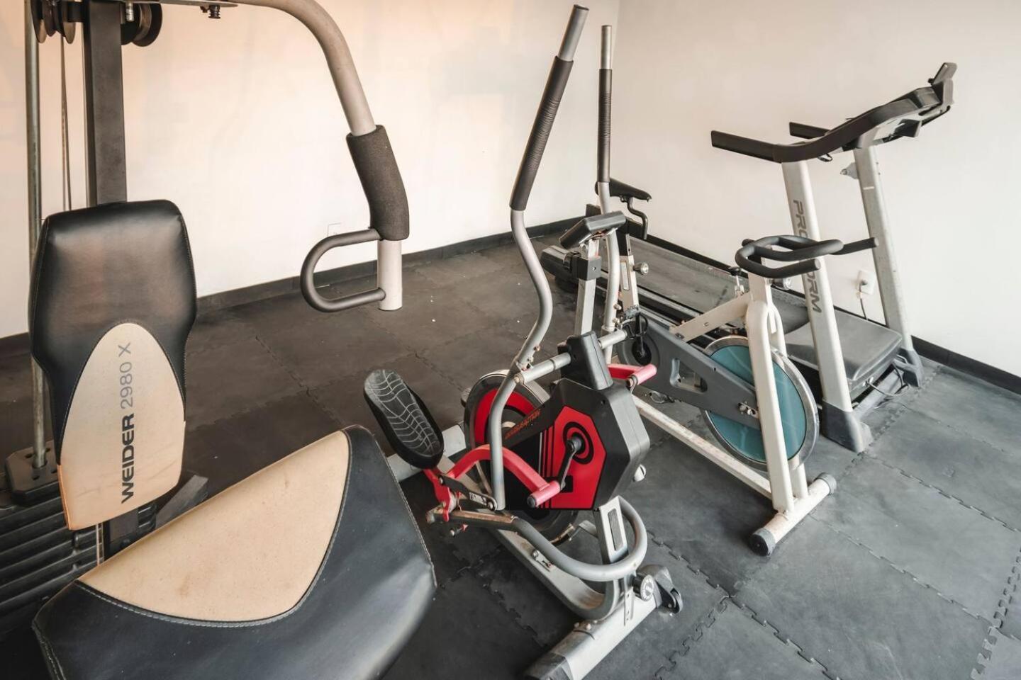 Estudio, Wifi, Tv, Cocina, Gym, Alberca, Seguridad * Playa del Carmen