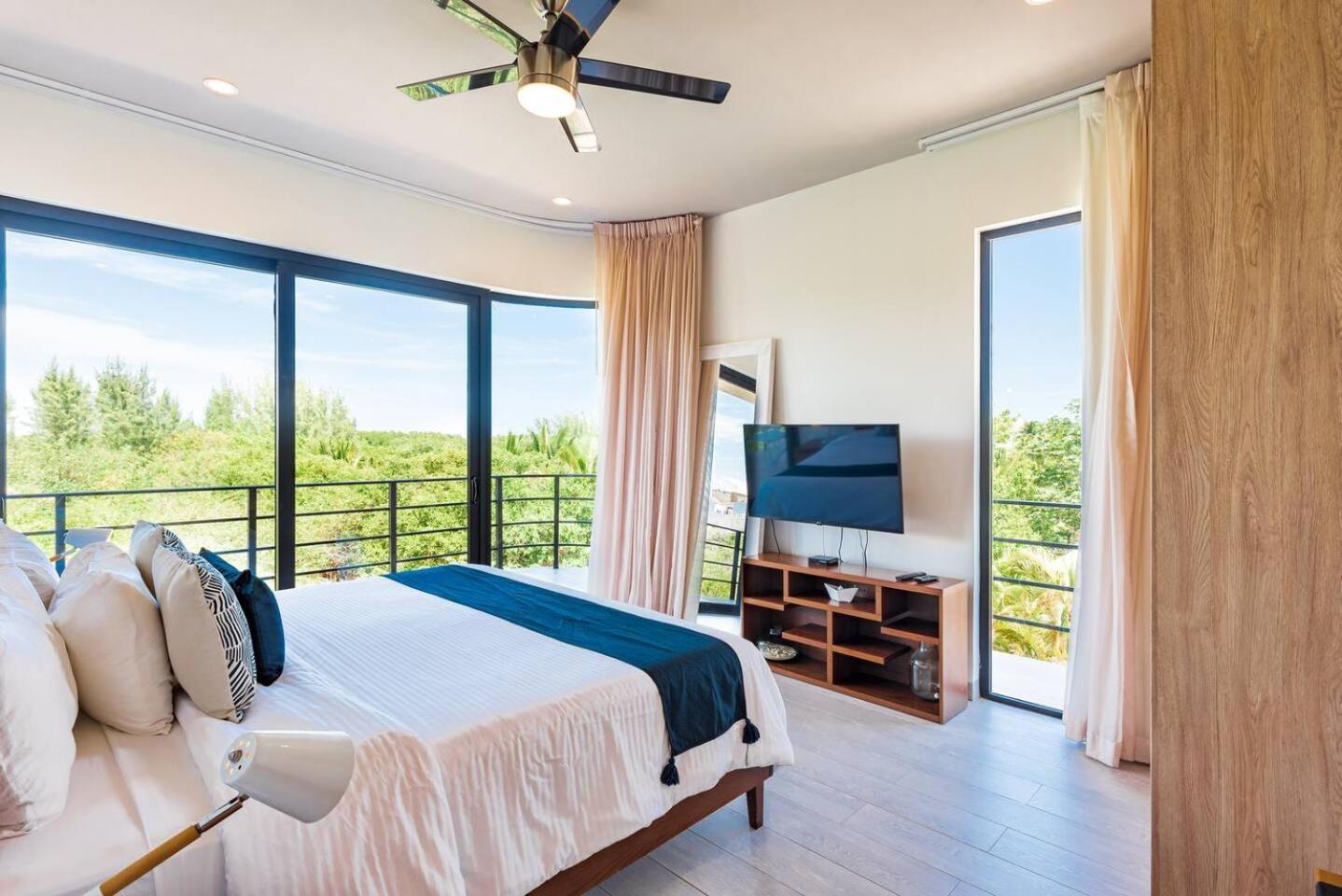 The Boat Residences 16 People Playa del Carmen