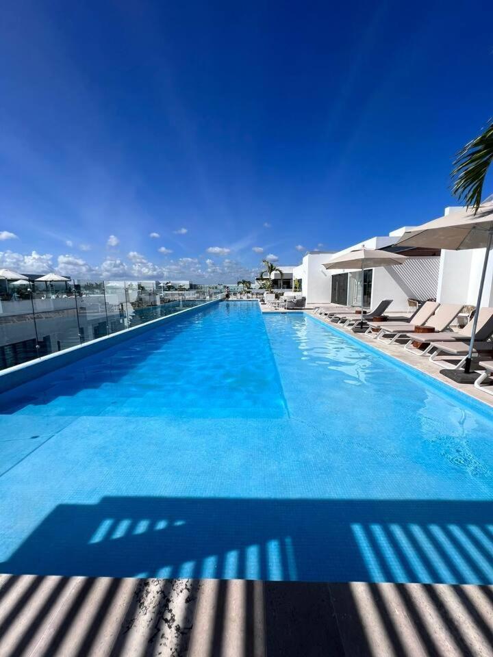 Luxury 1br In Serenada Building Apartment