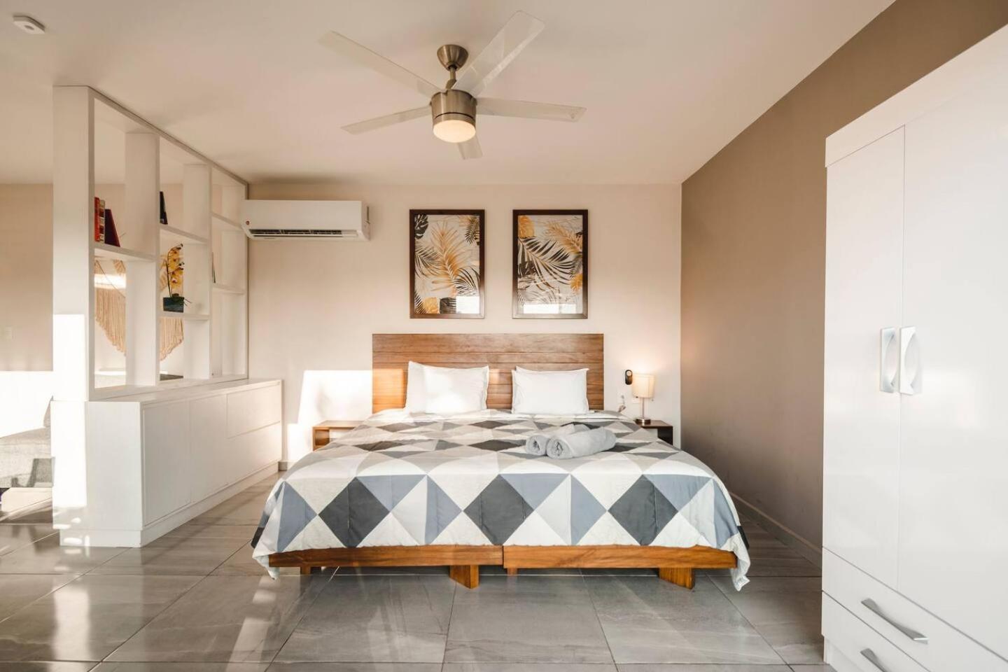 Estudio, Wifi, Tv, Cocina, Gym, Alberca, Seguridad