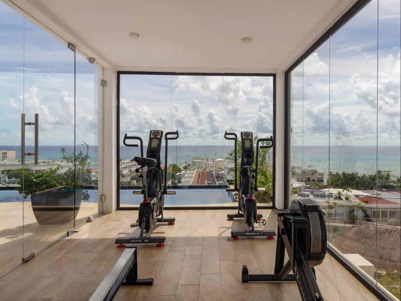 Apartment Apts 200m From Sleeps 10 Playa del Carmen