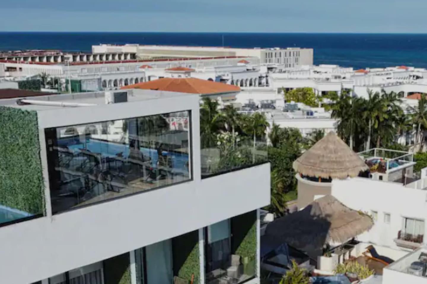 Apts 200m From Sleeps 10 Apartment *