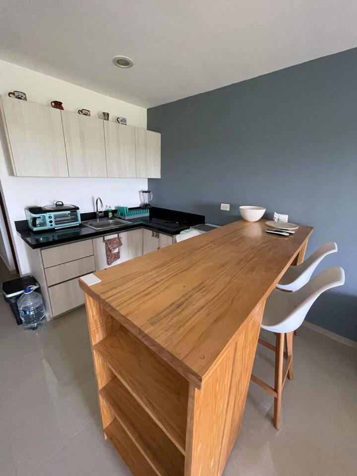 Apartment Beautiful 2 Bedroom *