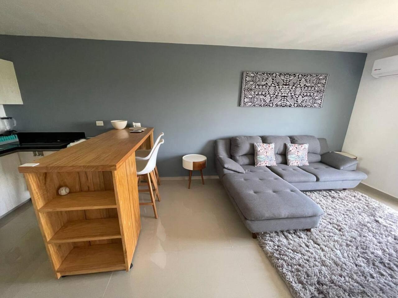 Apartment Beautiful 2 Bedroom *
