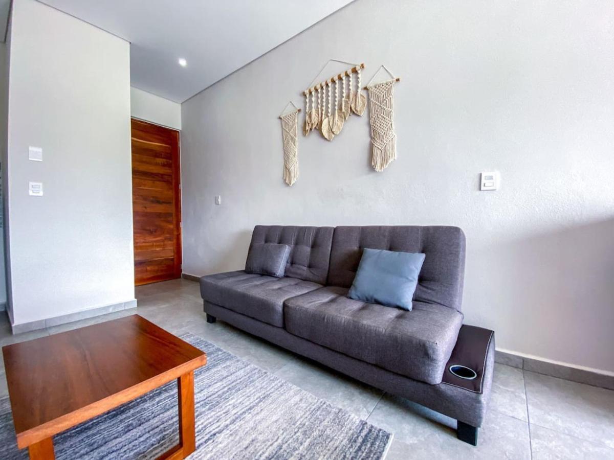 Apartment Shiny On 5th Ave With Pool And Gym Steps To *