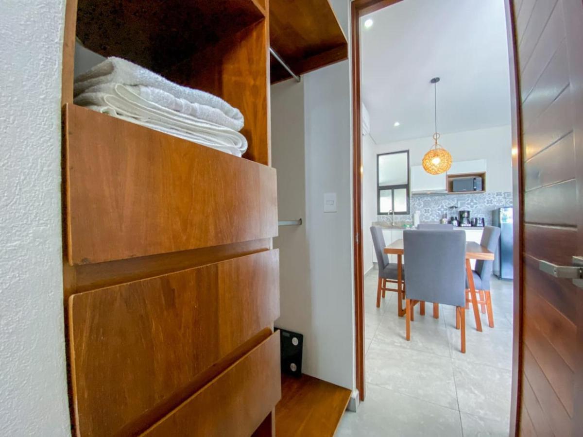 Shiny On 5th Ave With Pool And Gym Steps To Apartment Playa del Carmen
