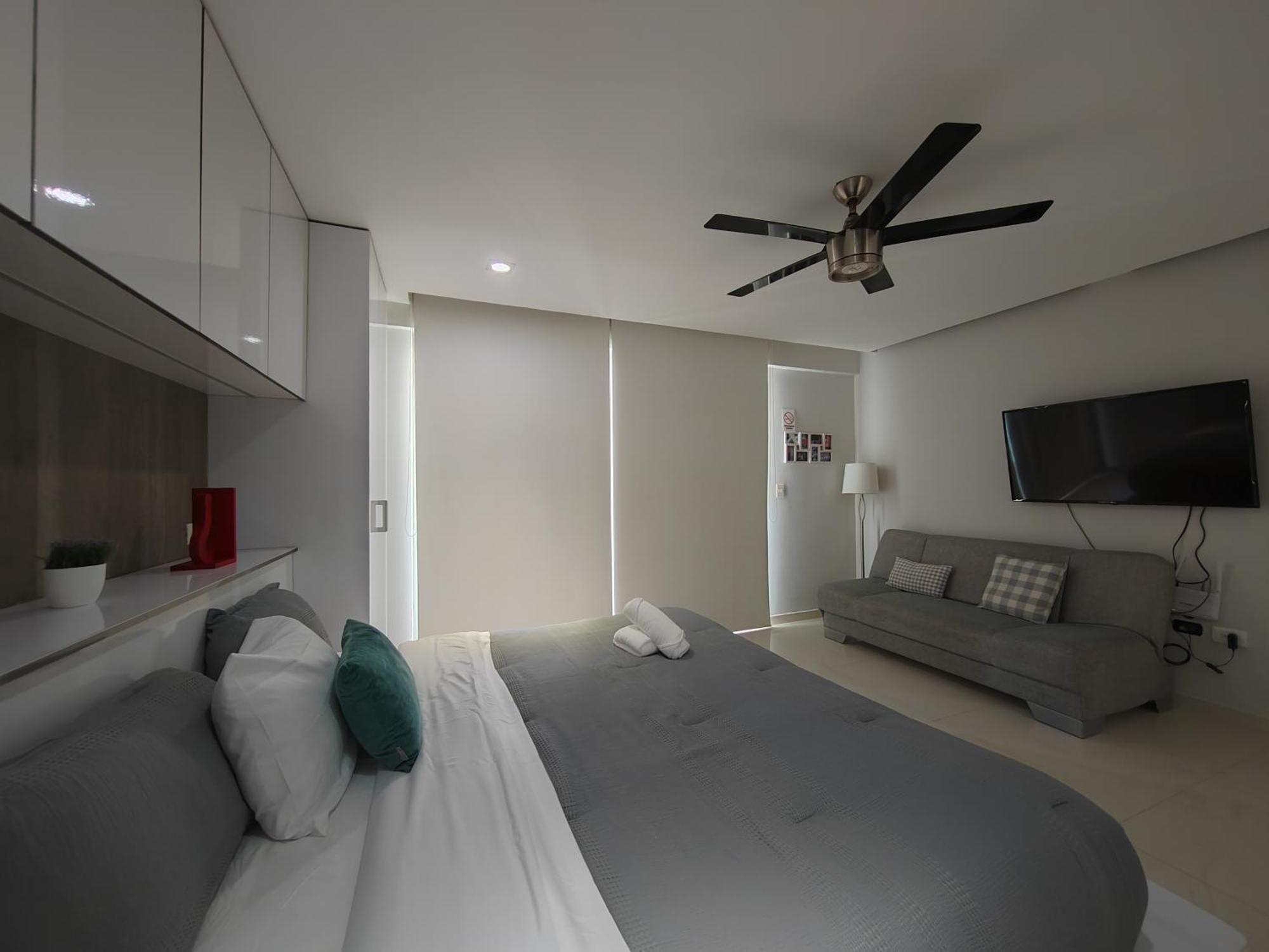 Centrally Located Steps Away From 5th Avenue And The Beach! By.yeah Apartamento *