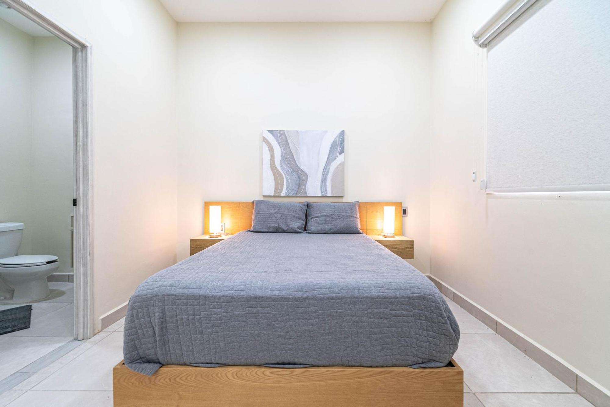2 Bd With Balcony, Rooftop Pool, Hot Tub, Gym * Playa del Carmen
