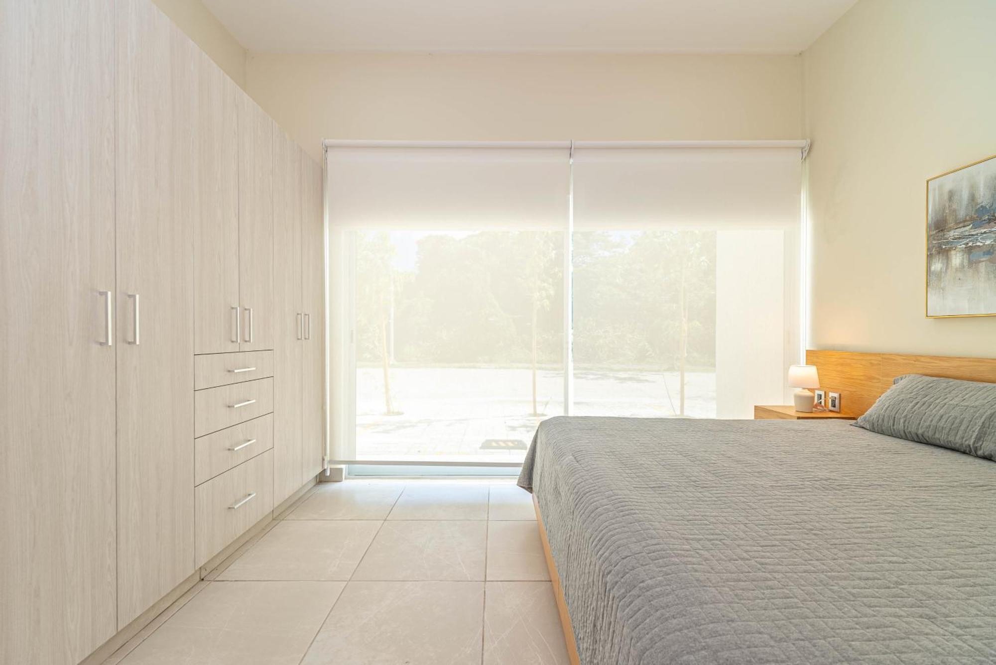 2 Bd With Balcony, Rooftop Pool, Hot Tub, Gym * Playa del Carmen
