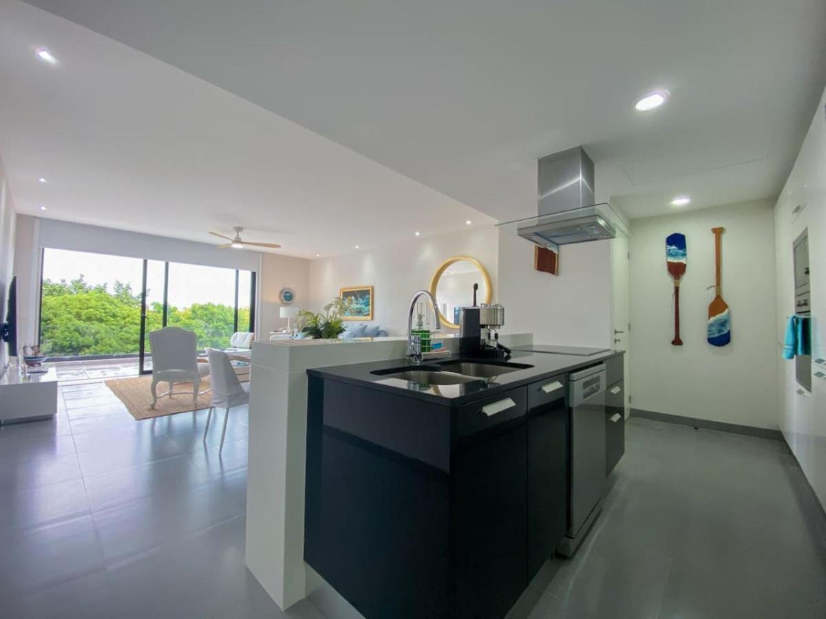 Premium 1br With Pool Bbq Golf And Access Apartment