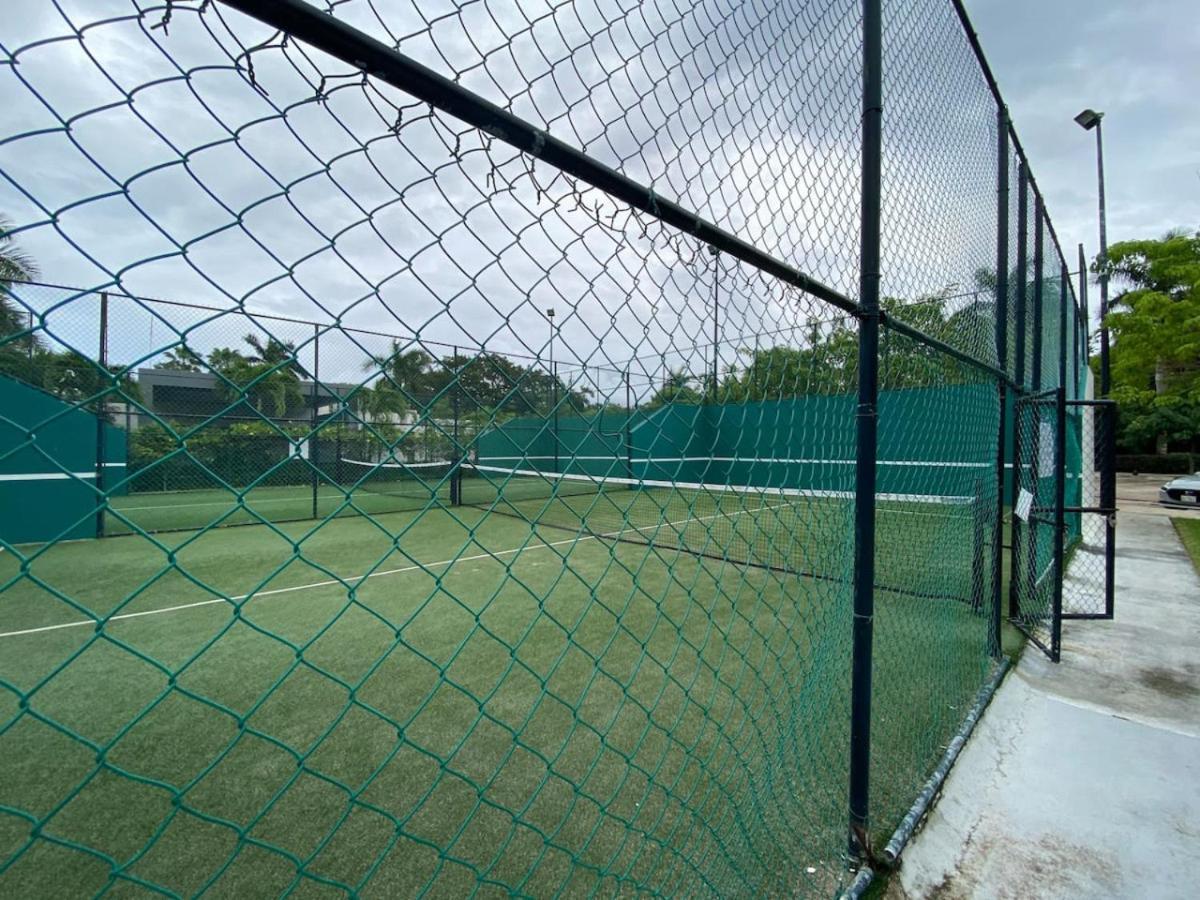 Premium 1br With Pool Bbq Golf And Access Apartment