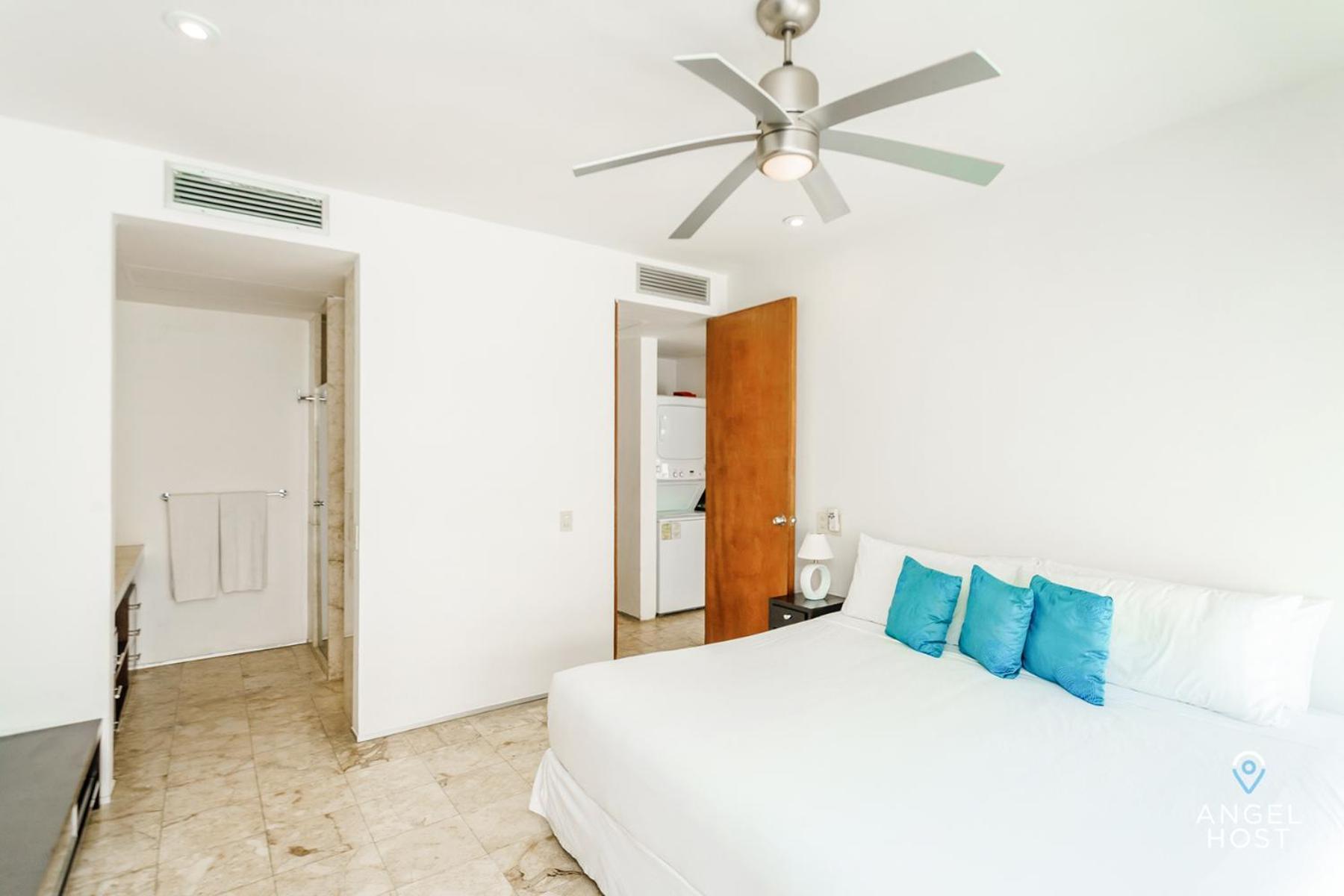 Gorgeous Magia Beachside By Stella Rentals! Apartment Playa del Carmen