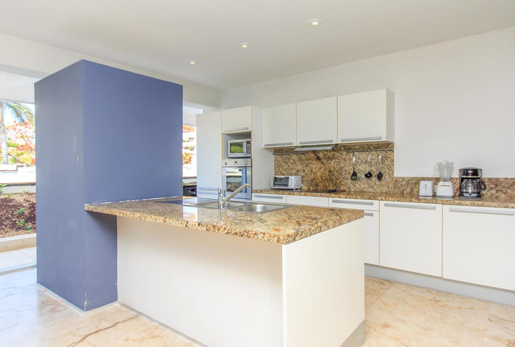 Gorgeous Magia Beachside By Stella Rentals! Apartment Playa del Carmen