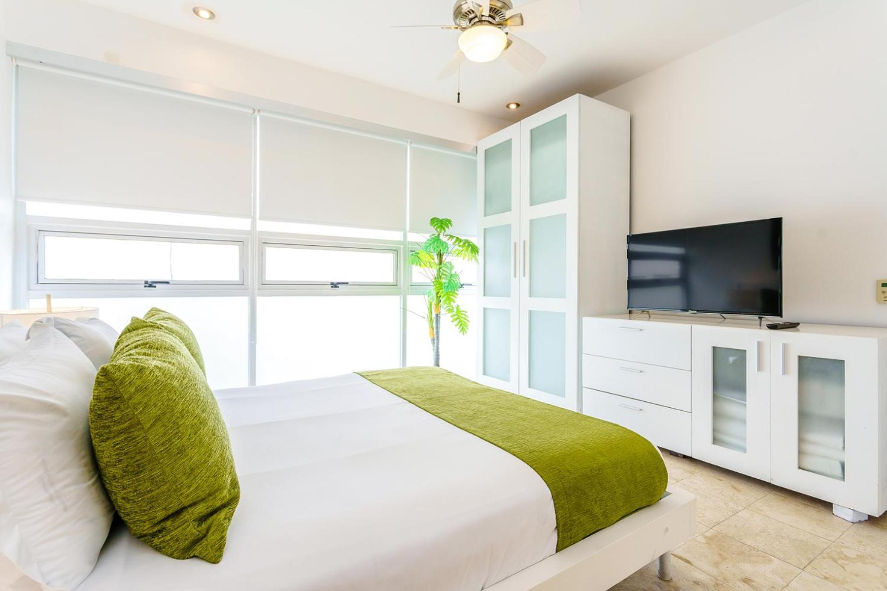 Apartment Gorgeous Magia Beachside By Stella Rentals!