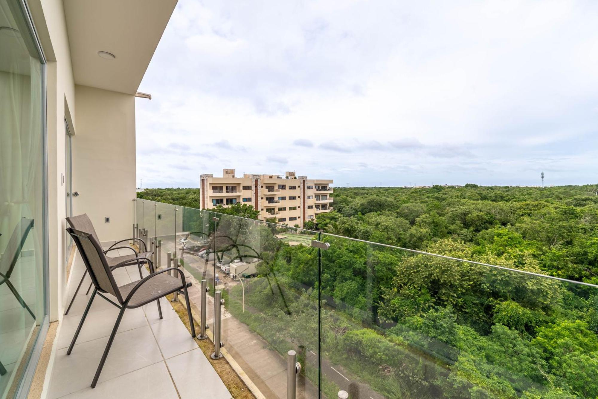 Holiday home 3 Bd With Balcony, Gym, Rooftop Pool, Hot Tub *