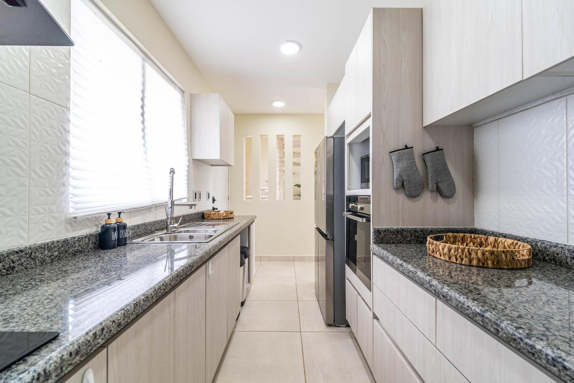 Holiday home 3 Bd With Balcony, Gym, Rooftop Pool, Hot Tub Playa del Carmen