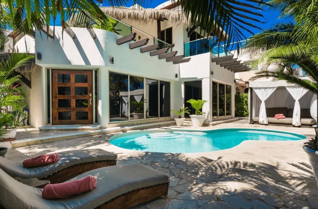 Luxury House In Playacar Steps To The Pousada