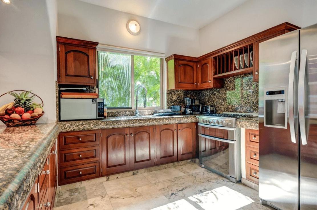 Luxury House In Playacar Steps To The Pousada Playa del Carmen