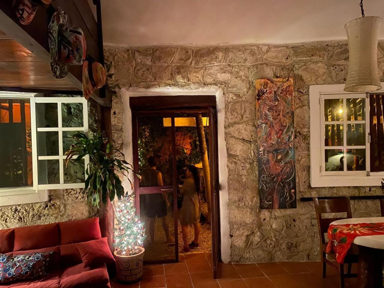 Homestay Casa Oasis 777 *