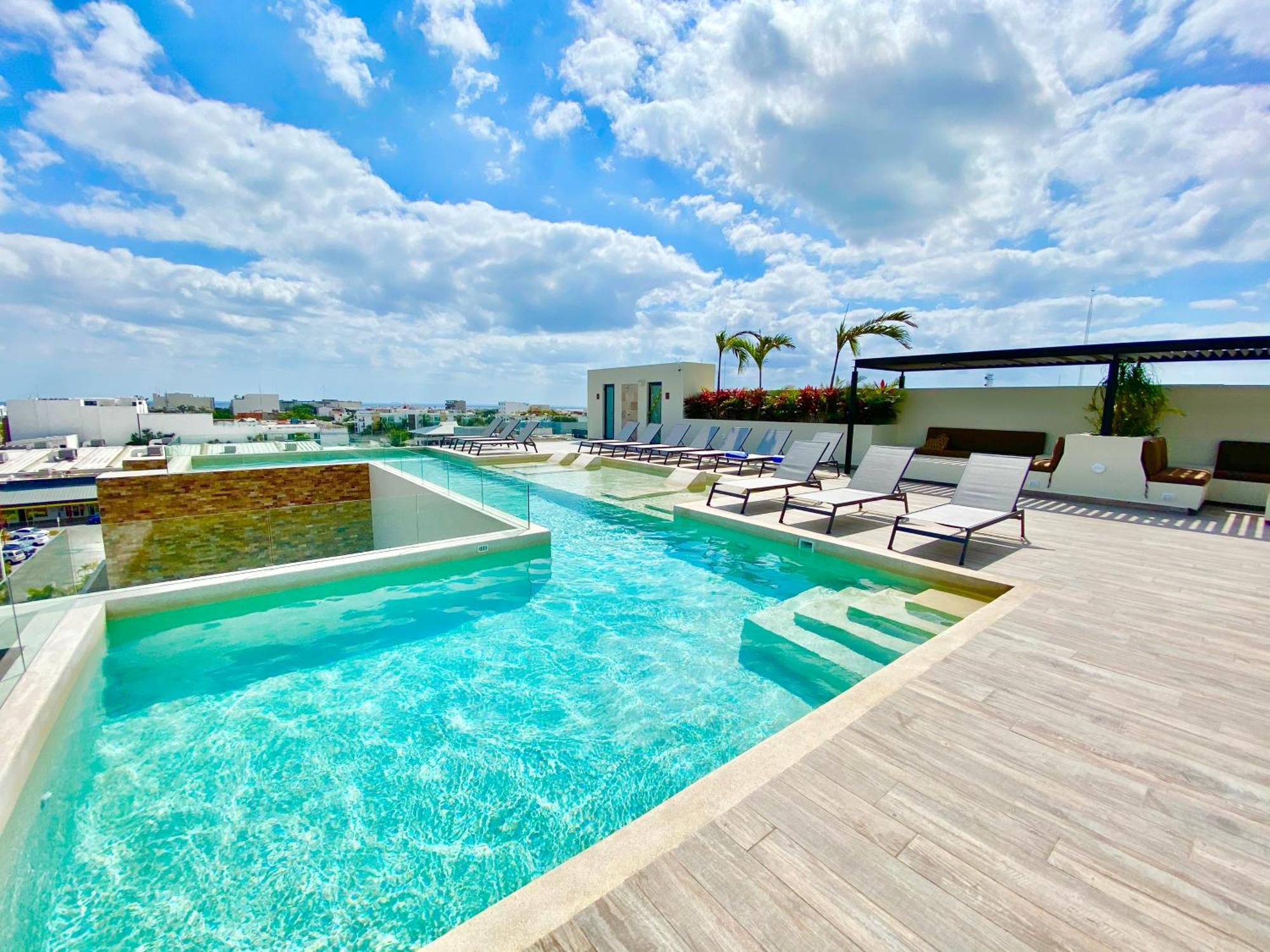 Apartamento Large Studio, Large Rooftop Pool, Great Location! Playa del Carmen