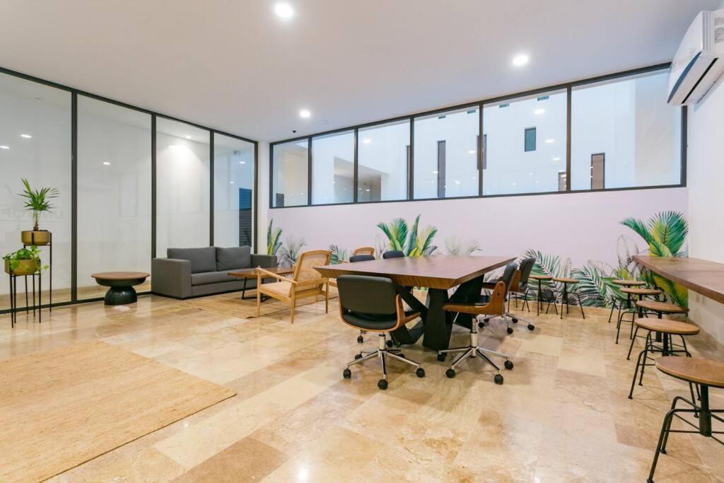 Apartamento Stylish Condo, Location & Impressive Pools