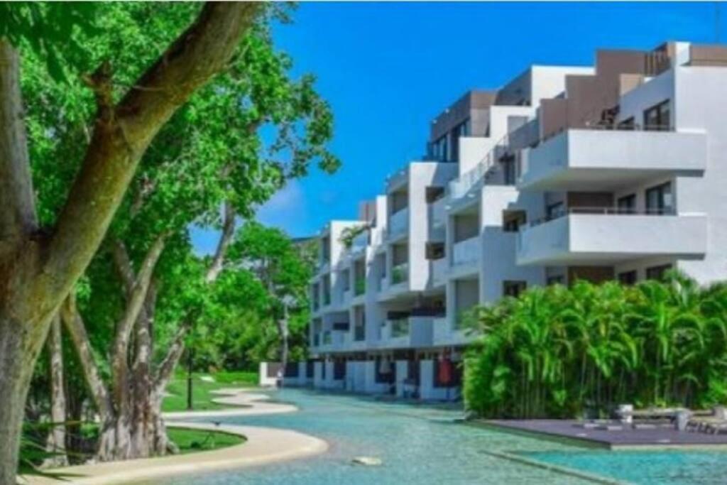 Apartment In With Private *