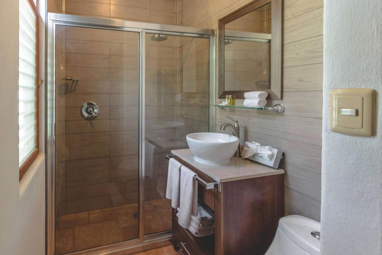 Escape To Casa Iguana Luxurious 2 Bedroom Holiday home Playa del Carmen