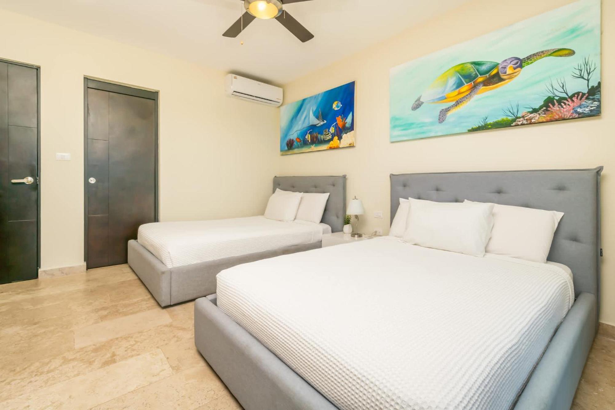 Holiday home Oceanview Pool & Lounge Private Balcony Gym & Bbq *