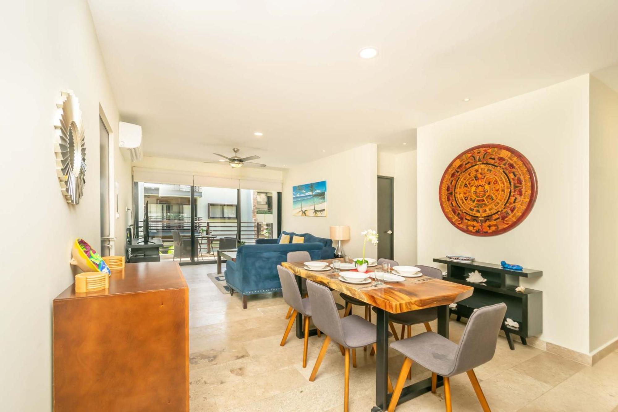 Oceanview Pool & Lounge Private Balcony Gym & Bbq Holiday home