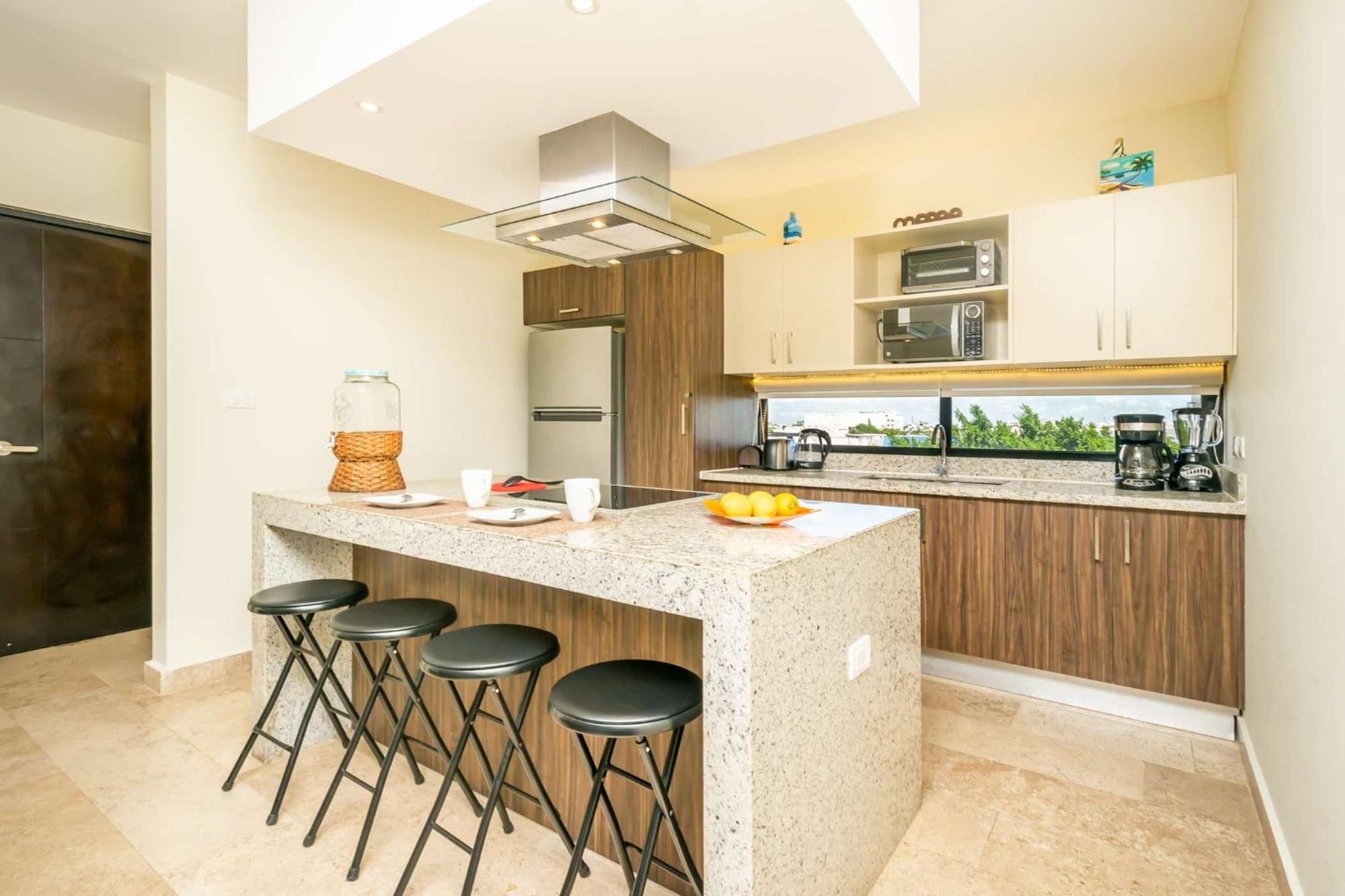 Holiday home Oceanview Pool & Lounge Private Balcony Gym & Bbq Playa del Carmen