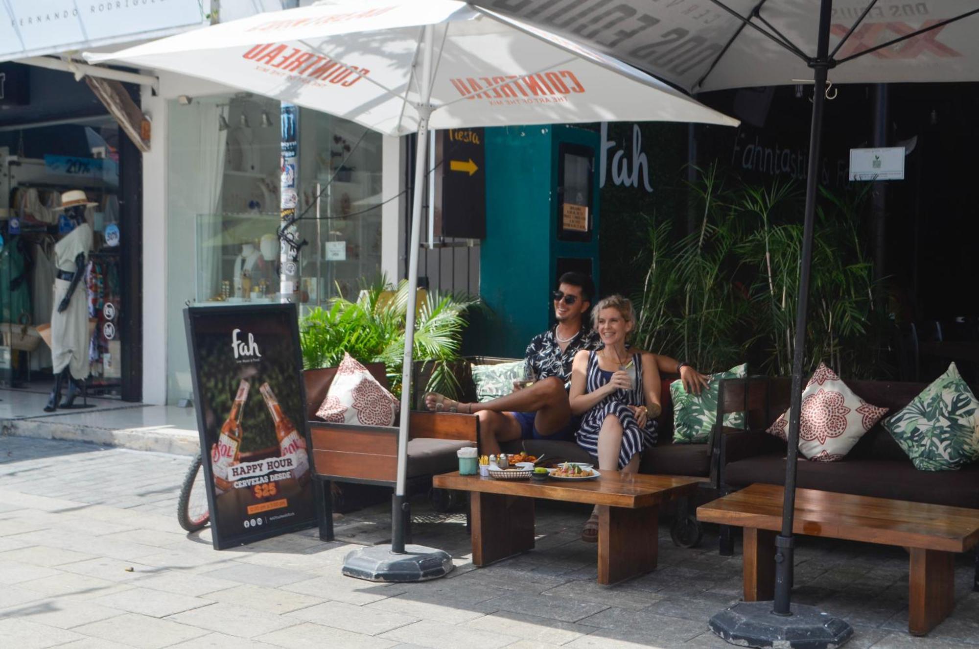 Siesta Fiesta - 5th Avenue
