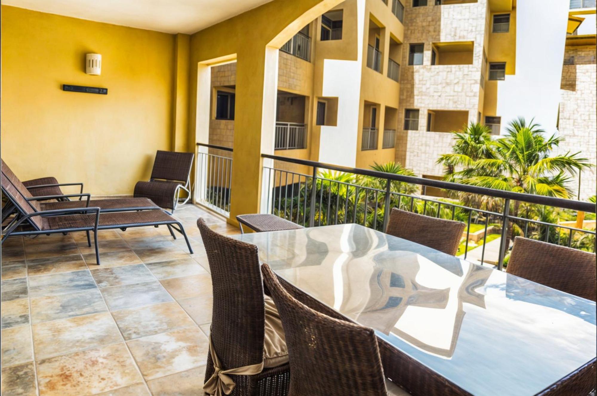 Apartment 204c Apto Frente Al Mar A Pasos De La 5ta Av