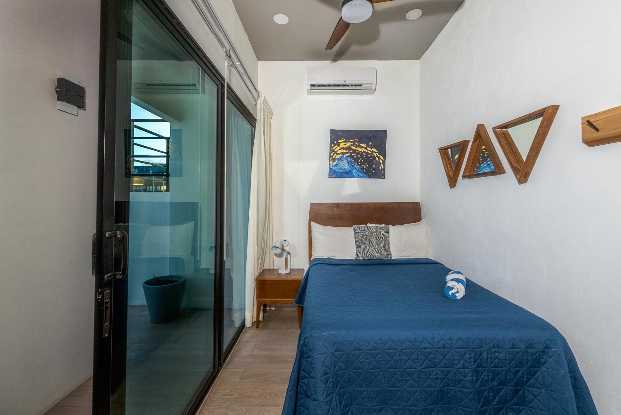 Apartment Private Pool 3bd 3ba Sleeps 8