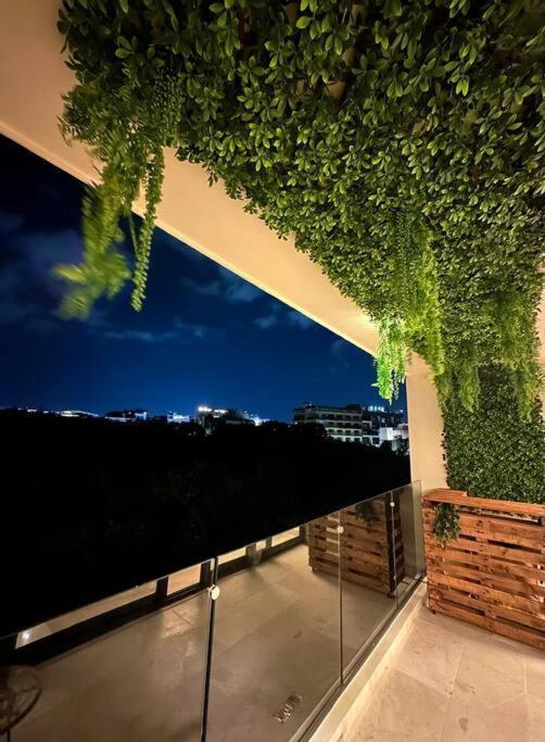 Rooftop Bliss, Steps From Playas Apartment Playa del Carmen