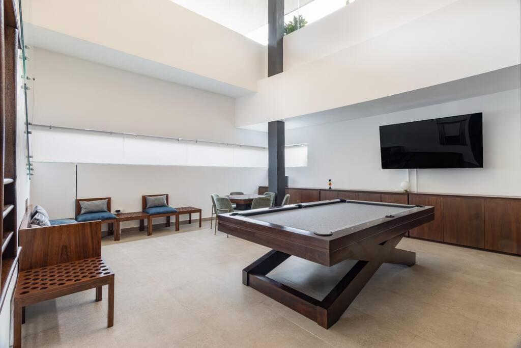 Apartamento Rooftop Bliss, Steps From Playas