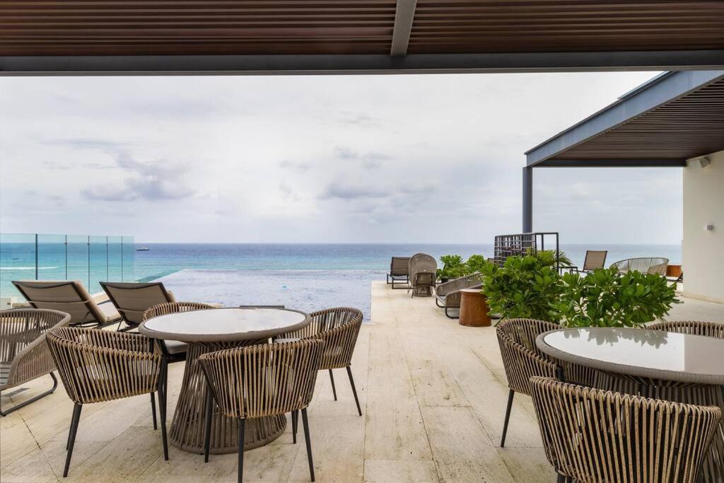 Apartment Rooftop Bliss, Steps From Playas Playa del Carmen