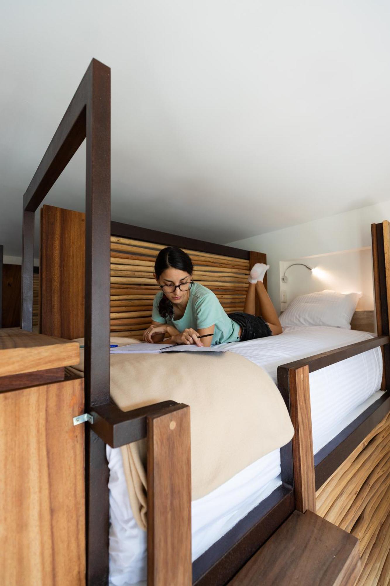 Suut Boutique Hostel *