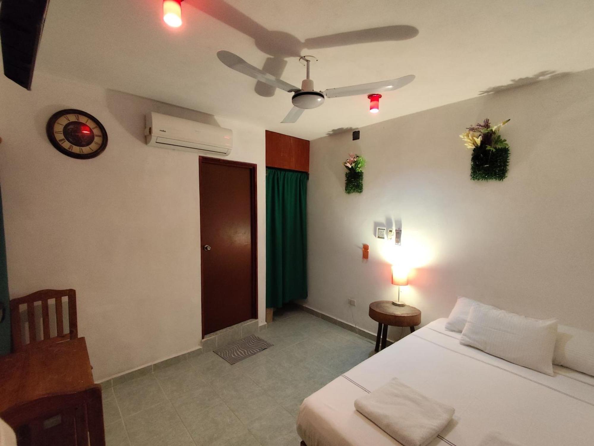 Ya'ax Nah Homestay *