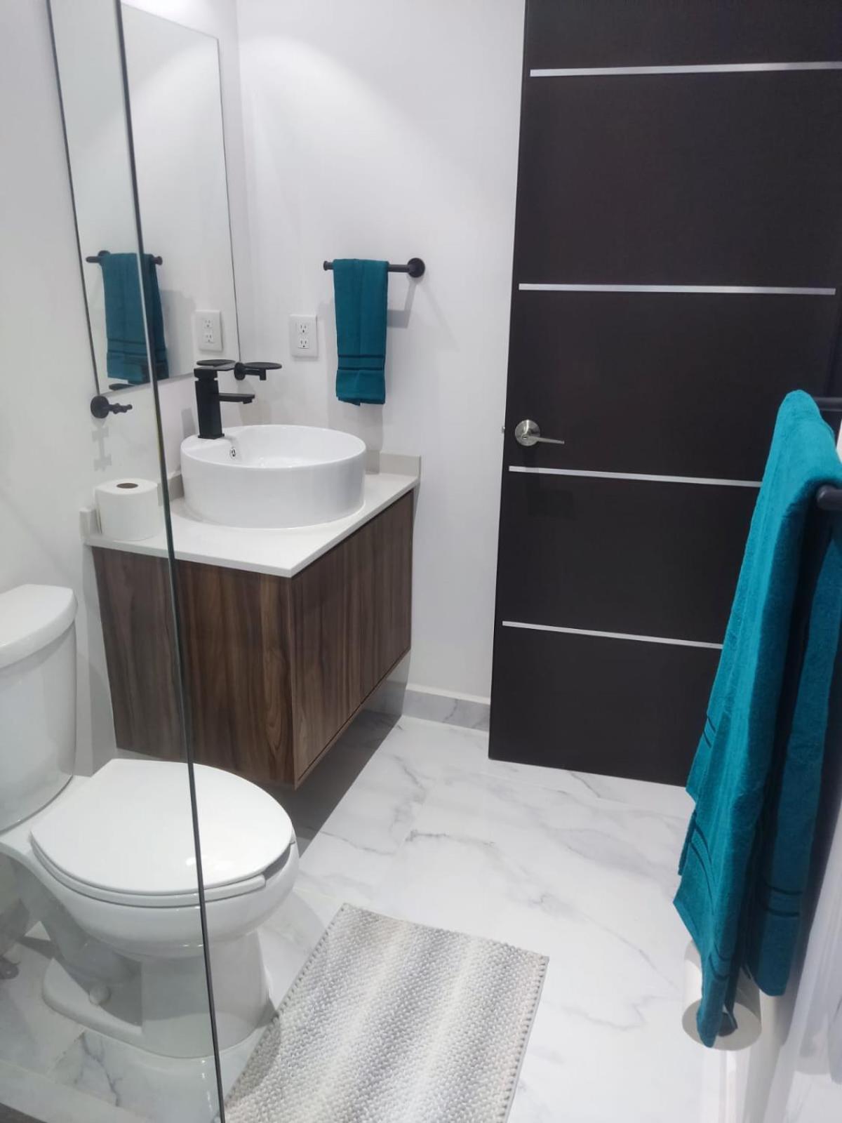 Moderno 2 En Condominio, Apartment *