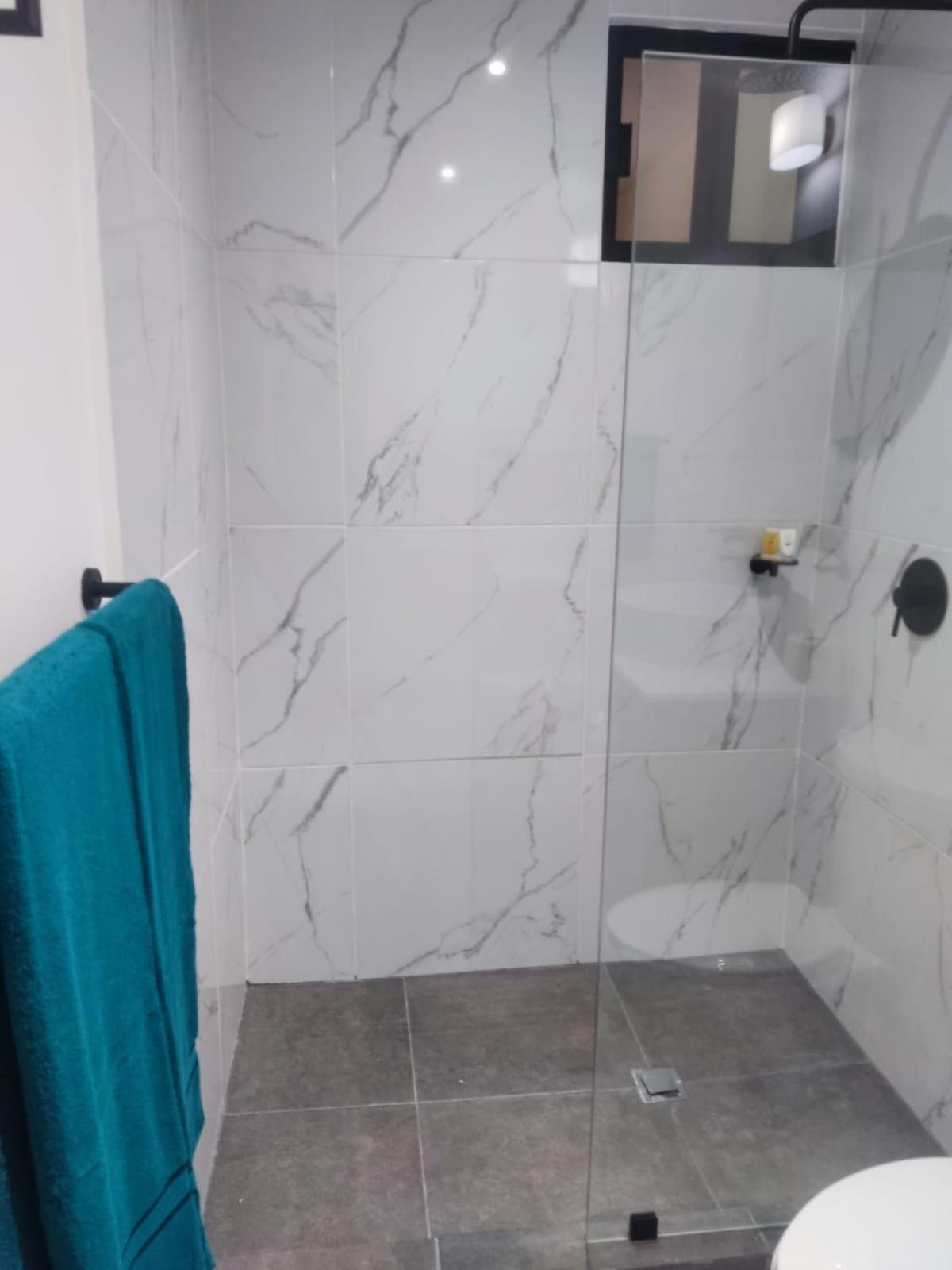 Moderno 2 En Condominio, * Playa del Carmen