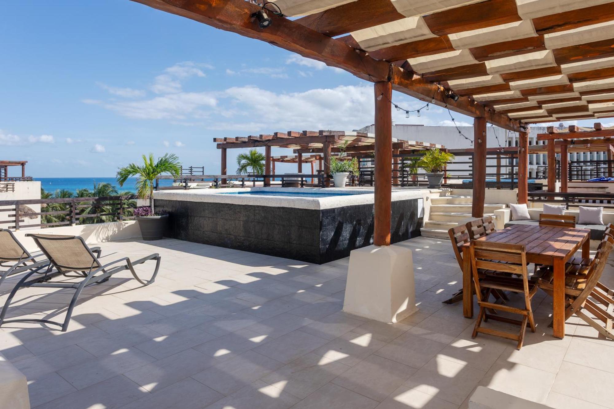 Magnificent Oceanview Rooftop Lounge With Plunge Pool *
