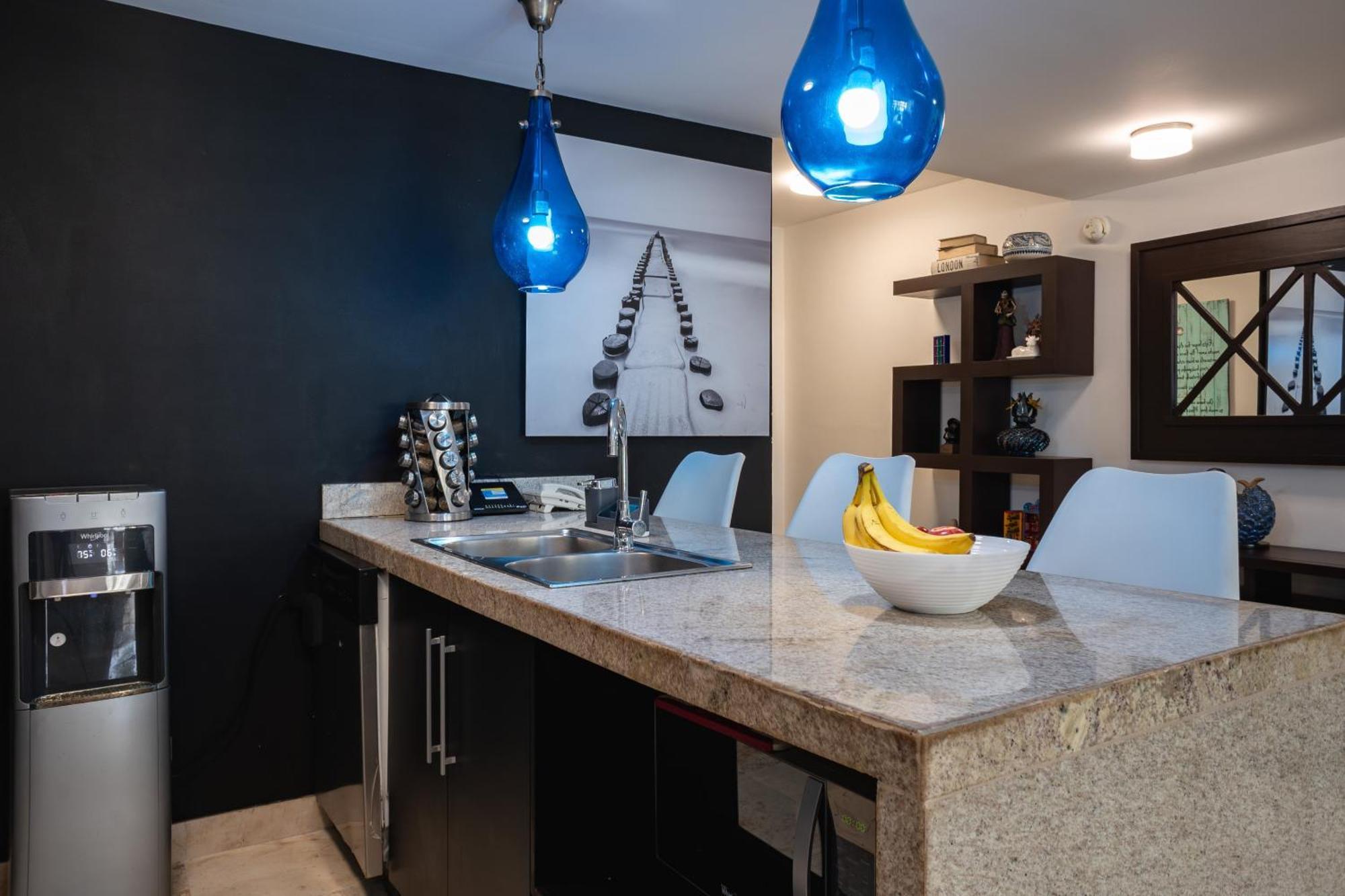 Elements 104 Apartment *