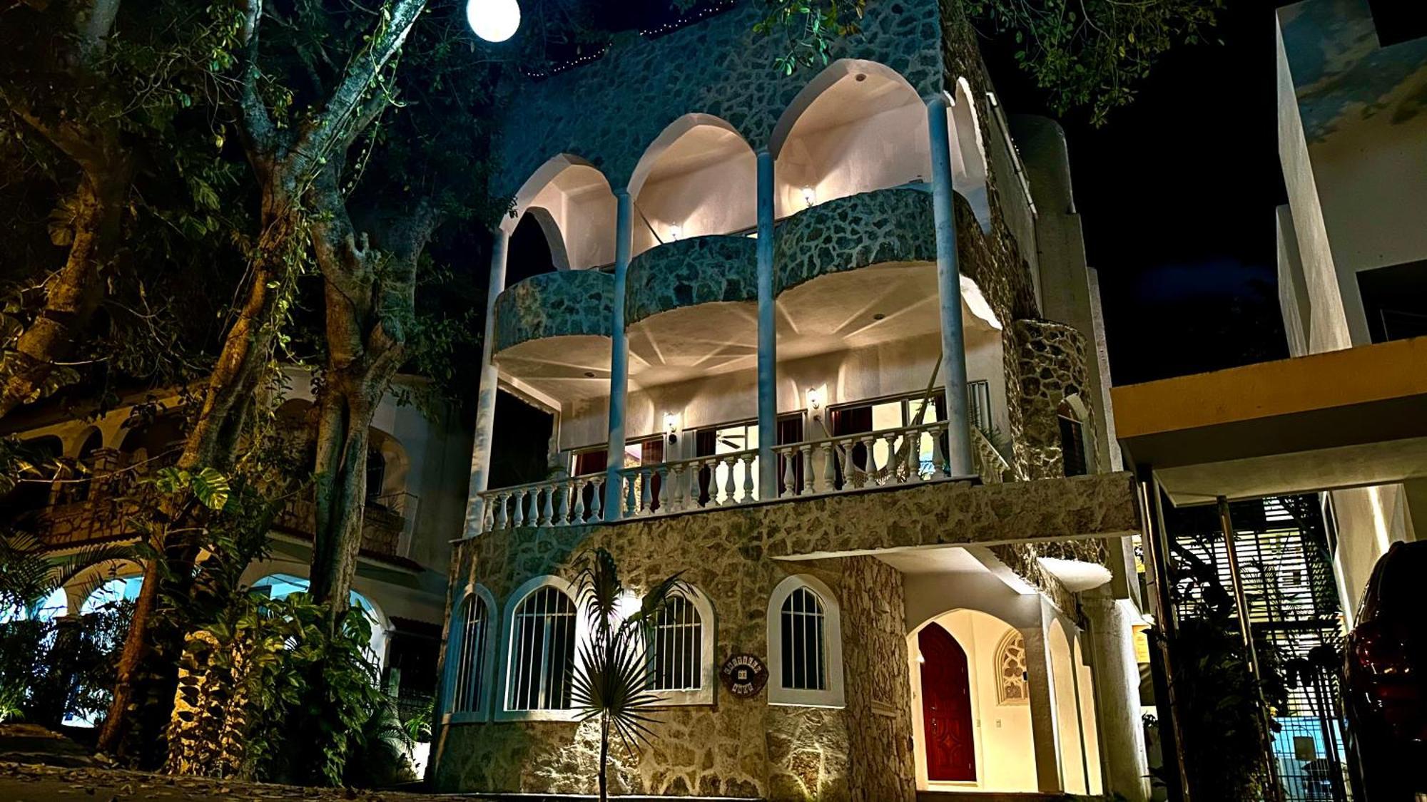 Castillo De - Honeymoon Villa Playa del Carmen