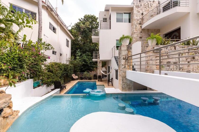 Biệt thự Luxury Spacious 5 Bedroom Playa del Carmen