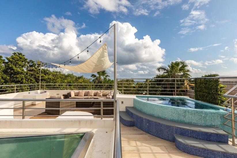 Luxury Spacious 5 Bedroom Biệt thự *